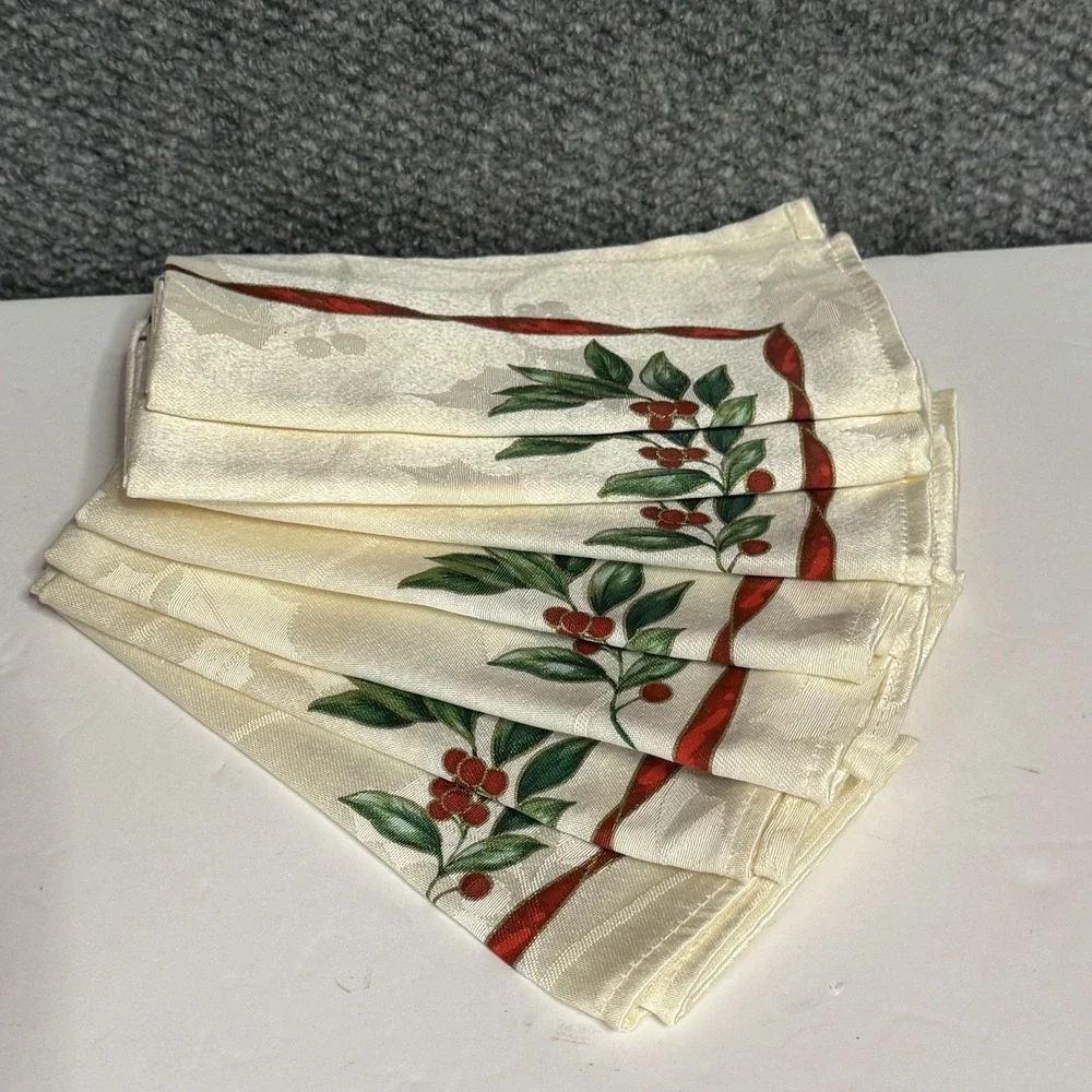 Set Of 6 Shiny Ivory Christmas Napkins Leaves & Berries Texture 16x16 Table Line